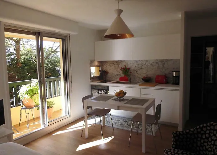 Appartement Au Balcon Fleuri Anglet